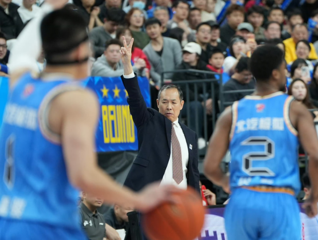 开云官方网站-CBA最新消息！顶级大外援加盟北京首钢，上海男篮主力外援受伤